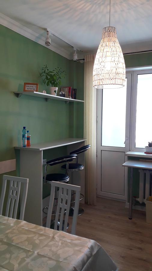Hostel Infiniti Astana Extérieur photo